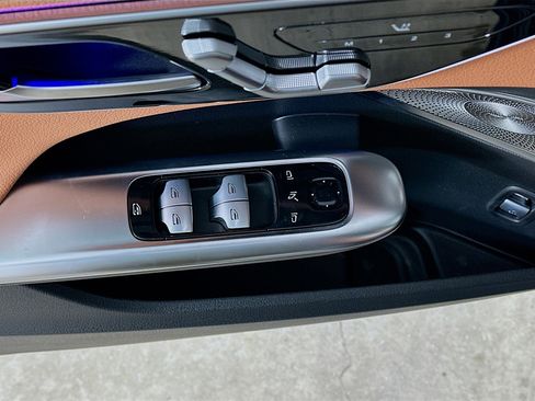 Certified 2025 Mercedes-Benz C 300 4MATIC Sedan image 22