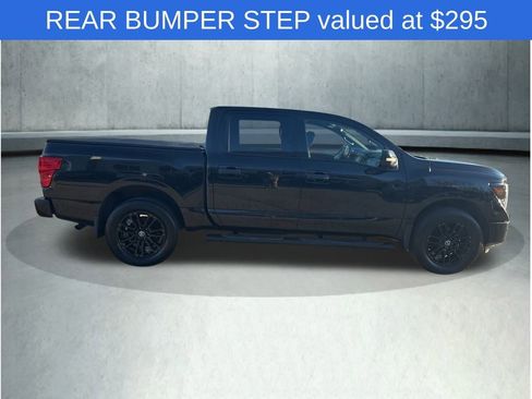 Used 2019 Nissan Titan SV w/ SV Convenience Package image 7