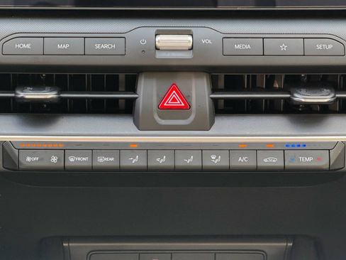 Certified 2025 Kia K4 FWD image 22