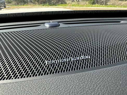 Certified 2024 Volvo XC90 T8 Ultimate w/ Lounge Package image 14