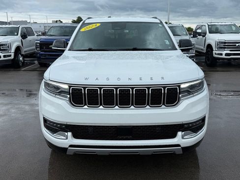 Used 2024 Jeep Wagoneer L Series II w/ Flexible Seating Group AWD/4WD image 41