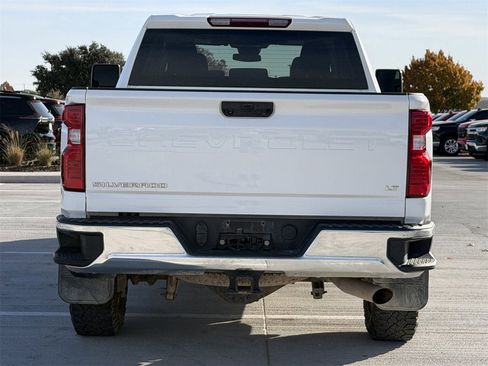 Used 2024 Chevrolet Silverado 2500 LT image 5
