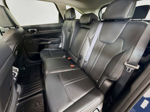 Used 2025 Kia Sorento S w/ Panoramic Sunroof Package FWD image 23
