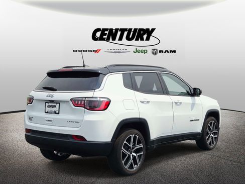 Used 2025 Jeep Compass Limited AWD/4WD image 4