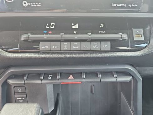 Used 2023 Toyota Tundra SR5 w/ SR5 Convenience Package AWD/4WD image 27