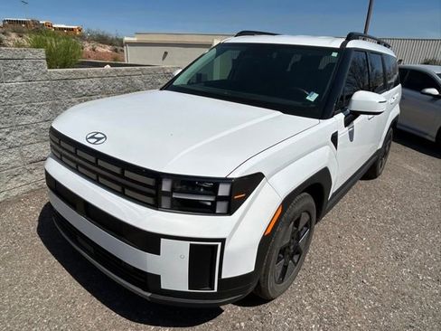 Used 2025 Hyundai Santa Fe SEL image 1