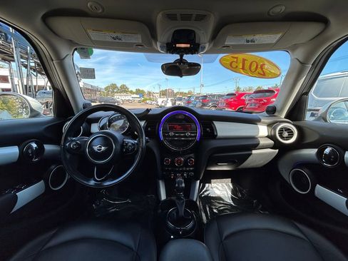 Used 2015 MINI Cooper 4-Door Hardtop image 19