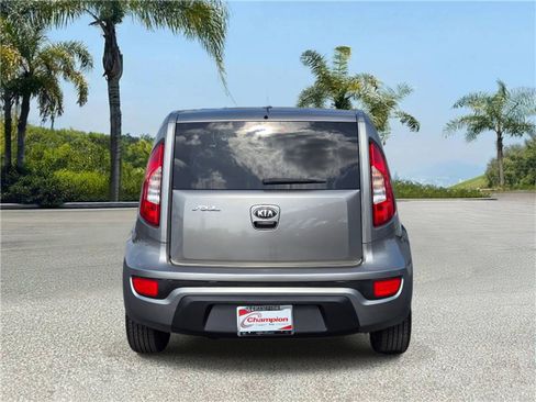 Used 2013 Kia Soul + image 5