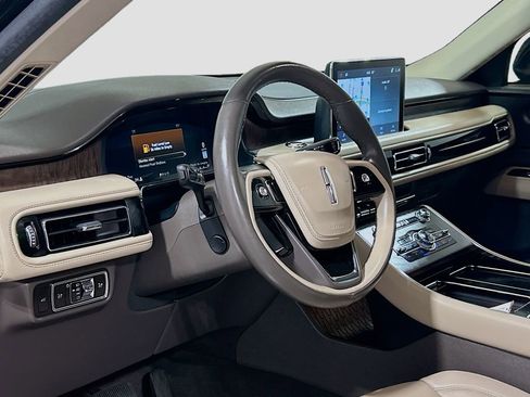 Used 2023 Lincoln Aviator Reserve w/ Elements Package Plus RWD image 7