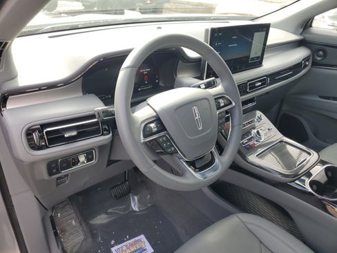 Certified 2023 Lincoln Nautilus Reserve w/ Equipment Group 201A image 13