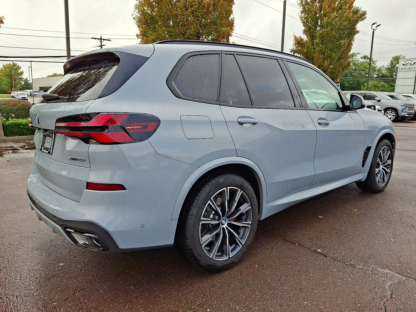Used 2024 BMW X5 xDrive40i w/ M Sport Package AWD/4WD image 6