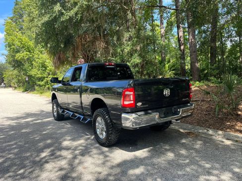 Used 2022 RAM 2500 Big Horn w/ Level C Equiment Group AWD/4WD image 9