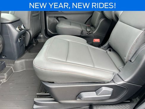 New 2026 Ford Explorer Active w/ Active Comfort Package image 20