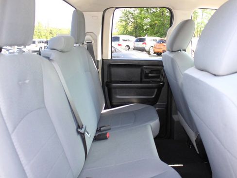 Used 2017 RAM 1500 Express w/ Express Value Package AWD/4WD image 17