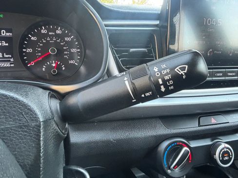 Used 2023 Kia Rio LX image 28