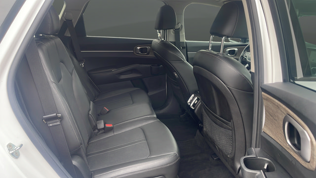Used 2022 Kia Sorento S AWD/4WD image 26