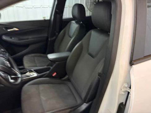 Used 2021 Buick Encore GX Select w/ Experience Buick Package FWD image 23