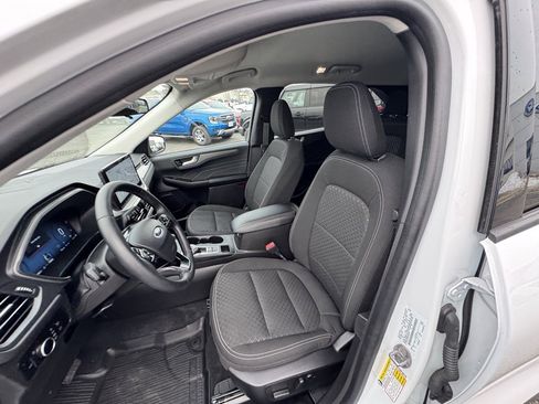 Certified 2023 Ford Escape Active w/ Tech Pack #2 image 9
