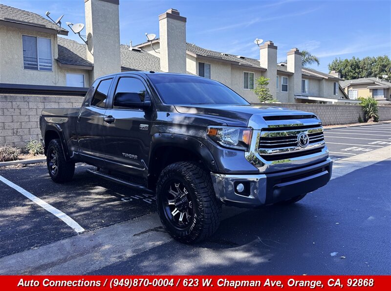 Used 2017 Toyota Tundra SR5 RWD image 1