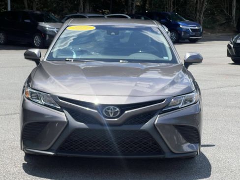 Used 2019 Toyota Camry SE w/ Convenience Package FWD image 27