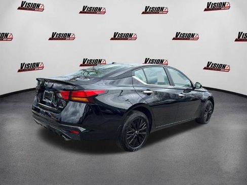 Certified 2025 Nissan Altima 2.5 SV w/ SV Special Edition Package AWD/4WD image 5