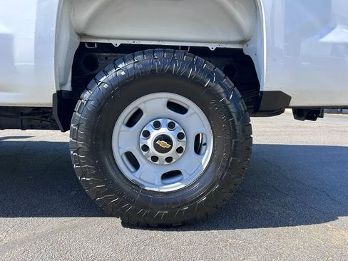 Used 2019 Chevrolet Silverado 2500 W/T w/ WT Convenience Package image 18