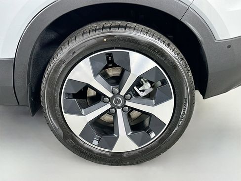 New 2026 Volvo XC40 B5 Plus w/ Protection Package Premier image 30