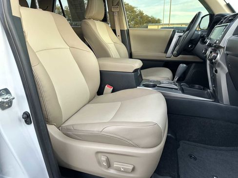 Used 2024 Toyota 4Runner SR5 Premium w/ Moonroof Package image 27