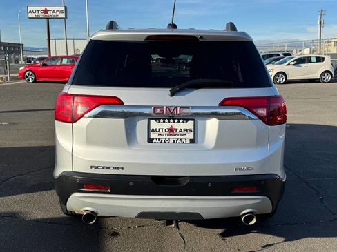 Used 2017 GMC Acadia SLT image 4