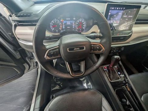 Used 2025 Jeep Compass Limited AWD/4WD image 18