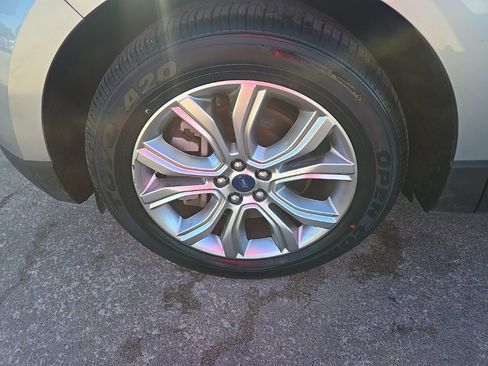 Used 2022 Ford Edge Titanium w/ Equipment Group 301A image 28