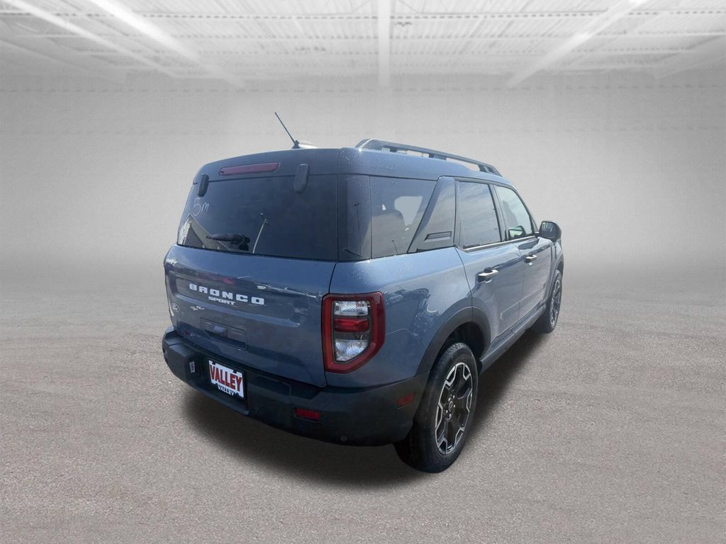 New 2026 Ford Bronco Sport Outer Banks w/ Outer Banks Tech Package+ AWD/4WD image 3