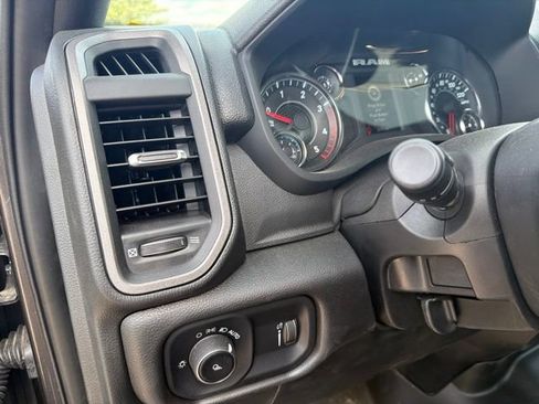 Used 2024 RAM 3500 Tradesman w/ Chrome Appearance Group AWD/4WD image 11
