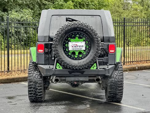 Used 2016 Jeep Wrangler Unlimited Sport w/ Quick Order Package 24S AWD/4WD image 4