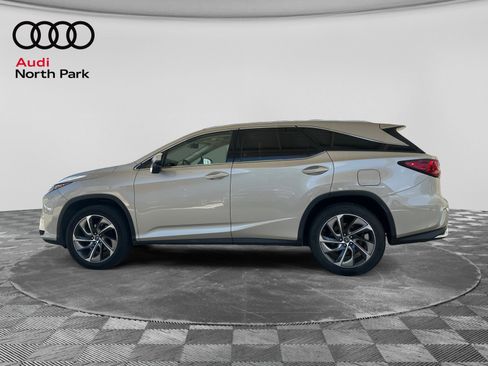 Used 2018 Lexus RX 350L Luxury w/ Accessory Package FWD image 2