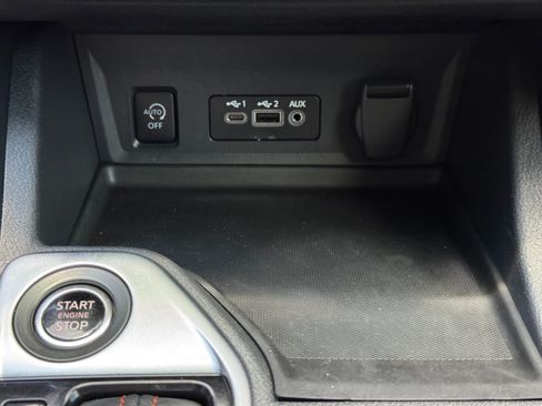 Used 2024 Nissan Sentra SR w/ SR Premium Package FWD image 26