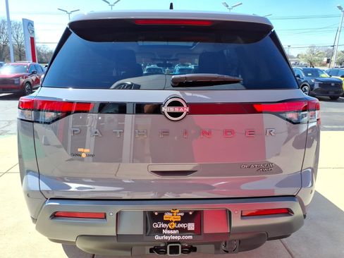 New 2026 Nissan Pathfinder Platinum AWD/4WD image 9