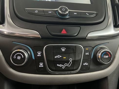 Certified 2018 Chevrolet Equinox LS w/ LPO, Cargo Package AWD/4WD image 17