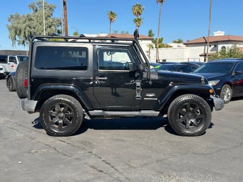 Used 2015 Jeep Wrangler Sahara w/ Connectivity Group AWD/4WD image 2