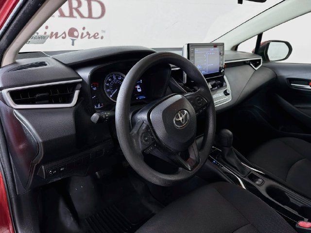 Used 2020 Toyota Corolla LE FWD image 11