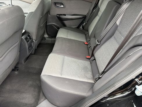 Used 2022 Nissan Rogue SV image 21