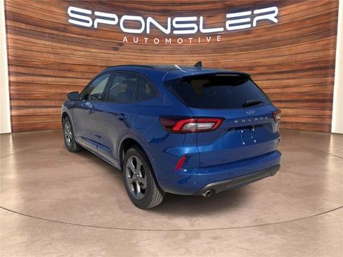 Certified 2023 Ford Escape ST-Line Select w/ Tech Pack #2 AWD/4WD image 3