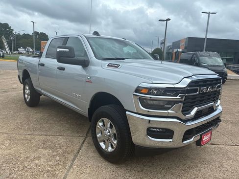 New 2026 RAM 2500 Big Horn AWD/4WD image 8