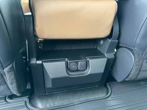 New 2026 Ford F350 Lariat image 16