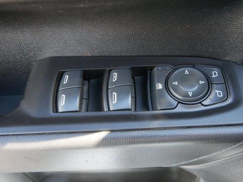 Used 2020 Chevrolet Silverado 1500 Custom w/ Trailering Package AWD/4WD image 15