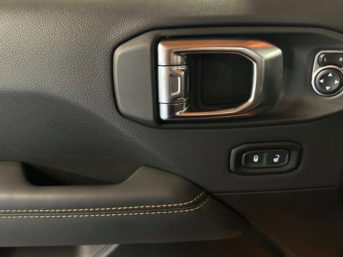 New 2025 Jeep Wrangler Unlimited Rubicon 392 image 10