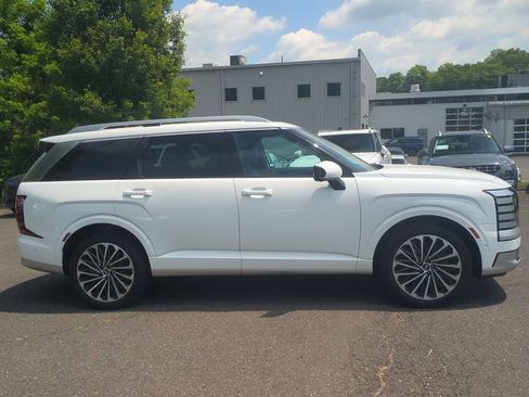 Certified 2026 Hyundai Palisade Calligraphy AWD/4WD image 2