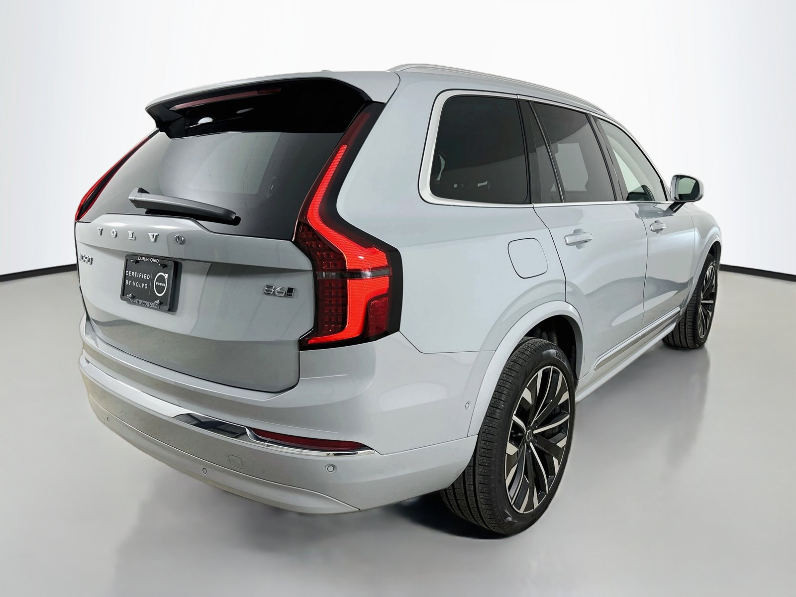 Certified 2026 Volvo XC90 B6 Ultra w/ Protection Package AWD/4WD image 5