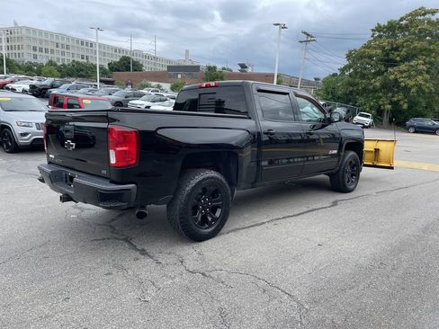 Used 2017 Chevrolet Silverado 1500 LTZ Z71 w/ LTZ Plus Package AWD/4WD image 8