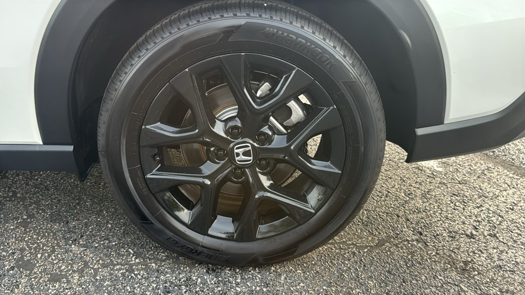 Certified 2025 Honda HR-V Sport image 10